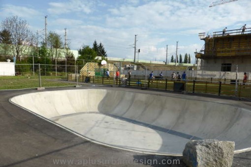 Skatebowl made of concrete