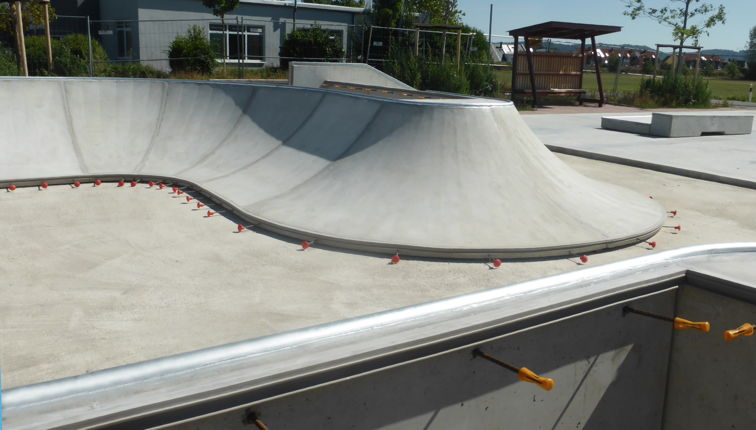 Montage zum Anbetonieren